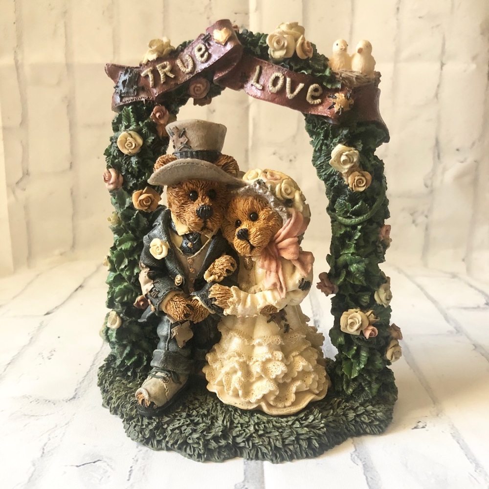 Vintage Boyds Bears & Friends "True Love" Figurine Style #2274